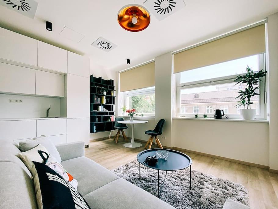 New Studio In Quiet Part Of The City Center Bratislava Buitenkant foto