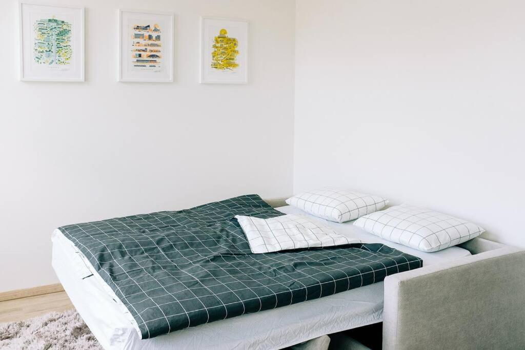New Studio In Quiet Part Of The City Center Bratislava Buitenkant foto