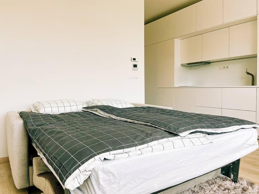 New Studio In Quiet Part Of The City Center Bratislava Buitenkant foto